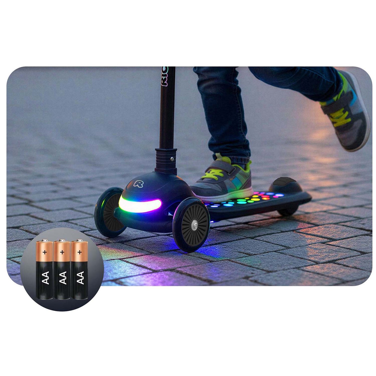 Ricokids Glowi three-wheeled LED balance scooter for children - black