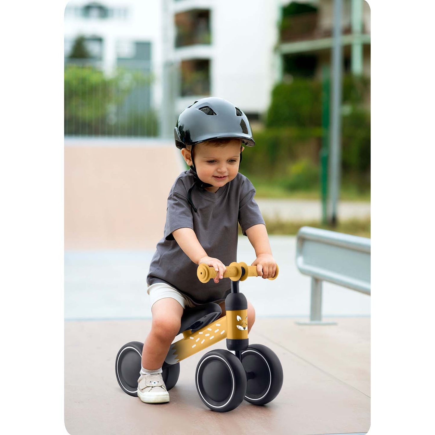 Ricokids three-wheeled balance bike for children