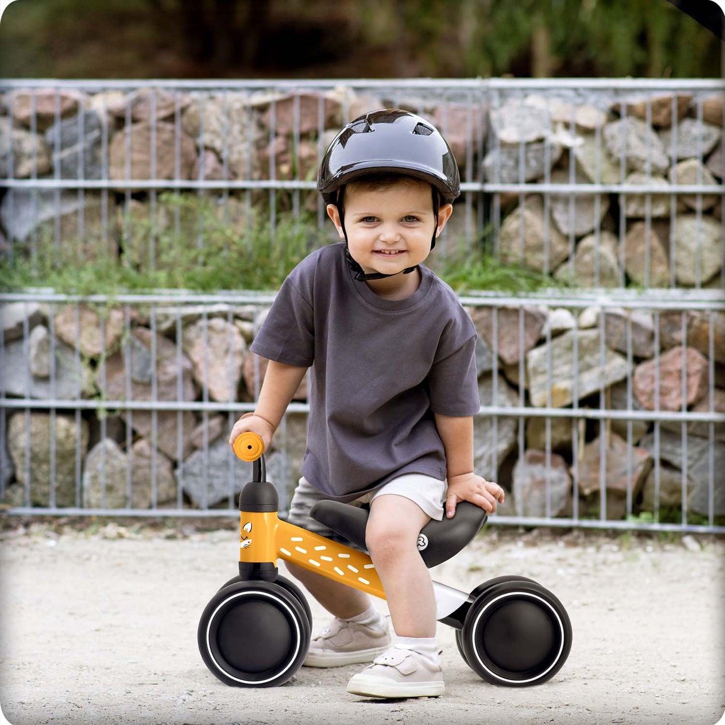 Ricokids three-wheeled balance bike for children
