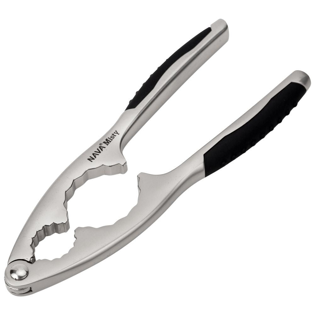 Robust nutcracker with non-slip handles for all nuts