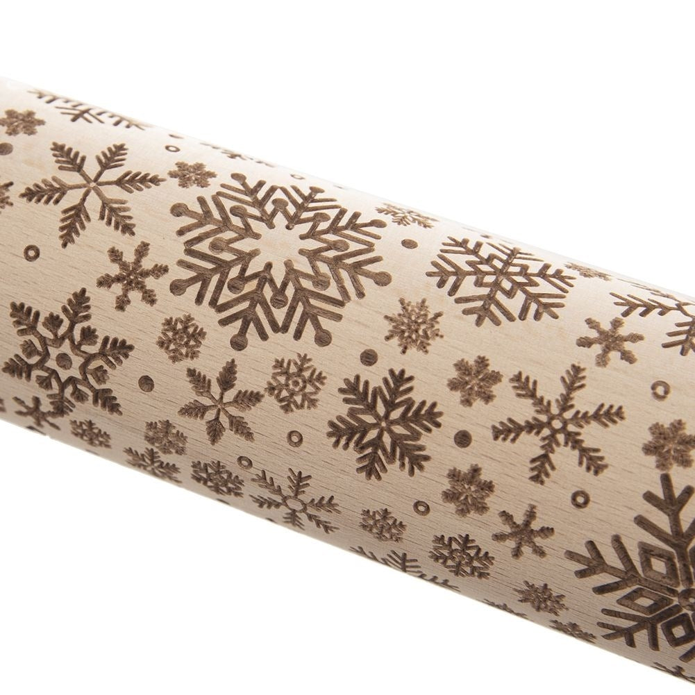 Rotating rolling pin with snowflakes in natural beech wood