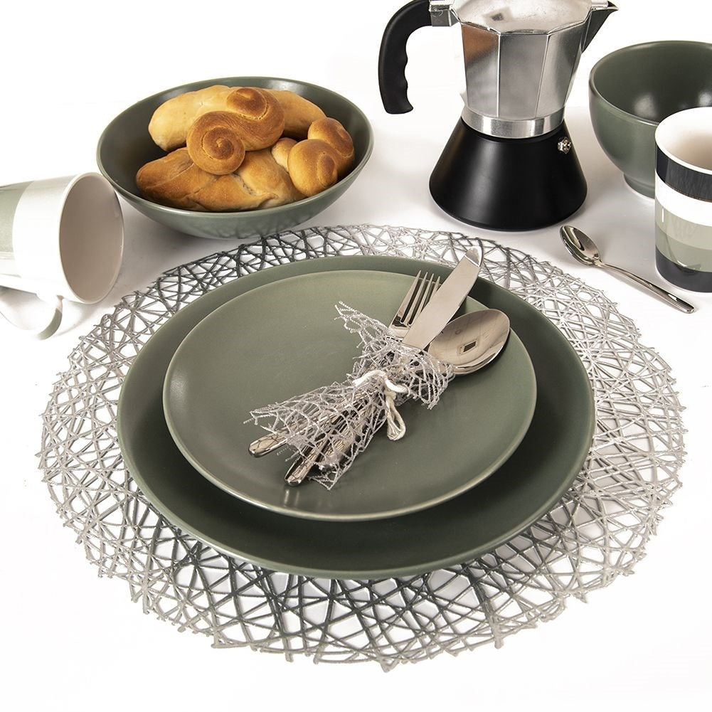 Round Kitchen Tray in Shiny Thermoplastic for Elegant Table Setting