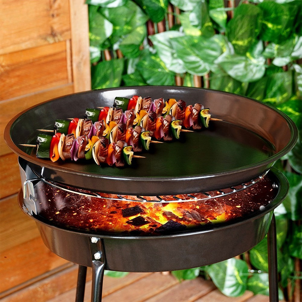 Round grill plate in steel with non-stick coating. Perfect for grilling, roasting meat and baking in the oven.round grill plate, non-stick grill plate, steel grill plate, grilling, meat baking, baking in the ovenRound steel grill plate with non-st