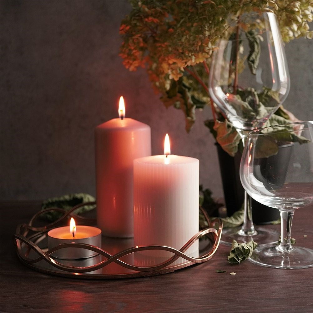 Round mirror tray in copper for lighting arrangements