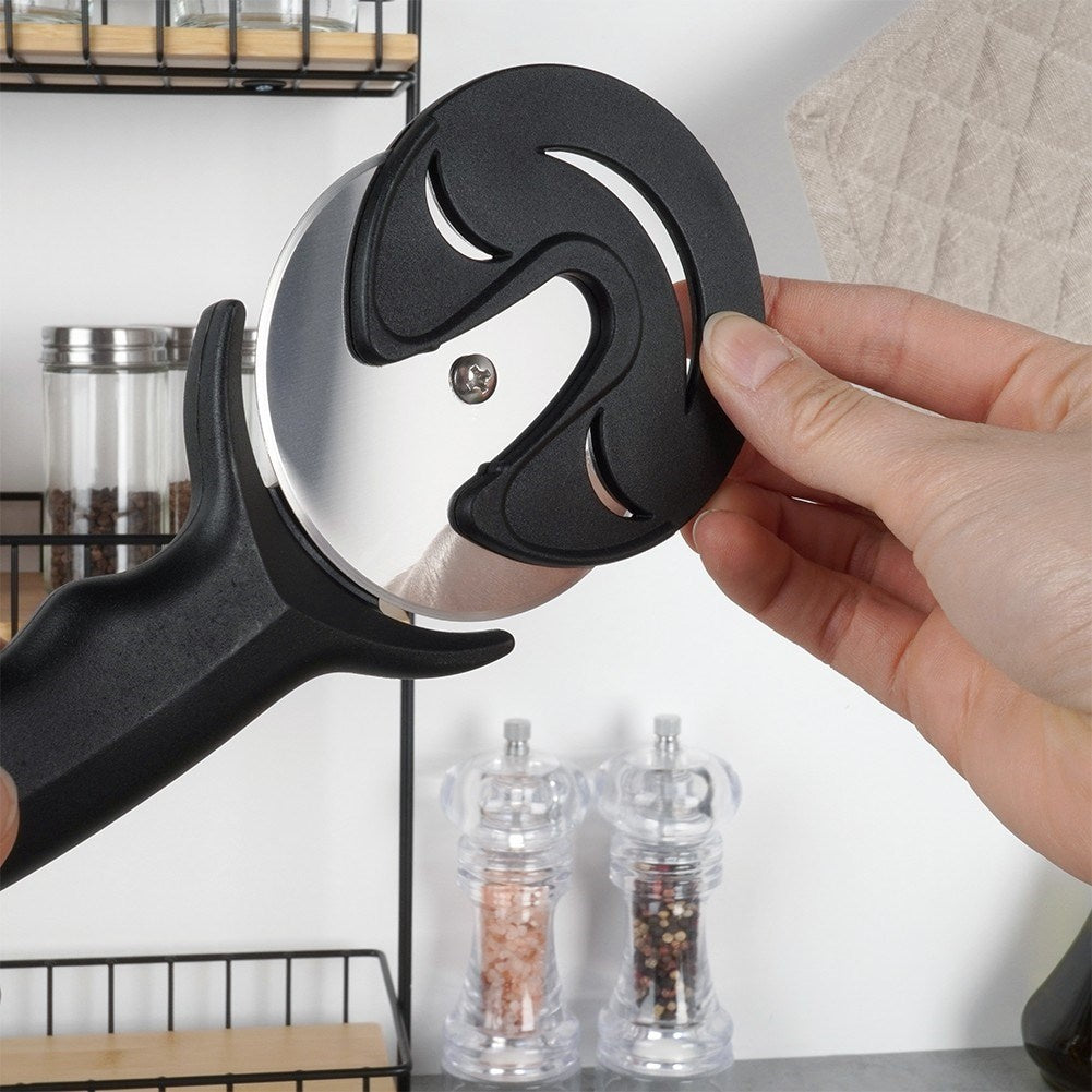 Round pizza cutter with guard and stainless steel blade
