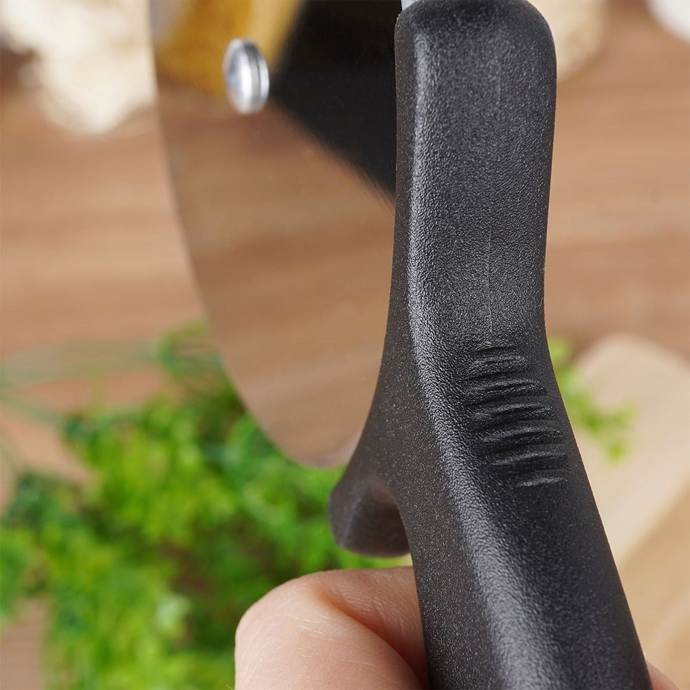Round pizza cutter with stainless steel blade and comfortable handle