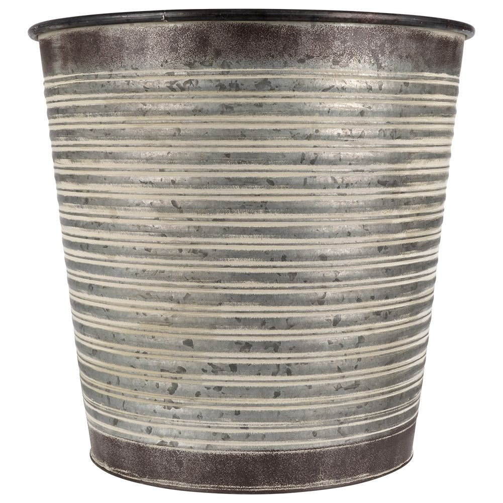 Rusty pot in galvanized metal for all plants