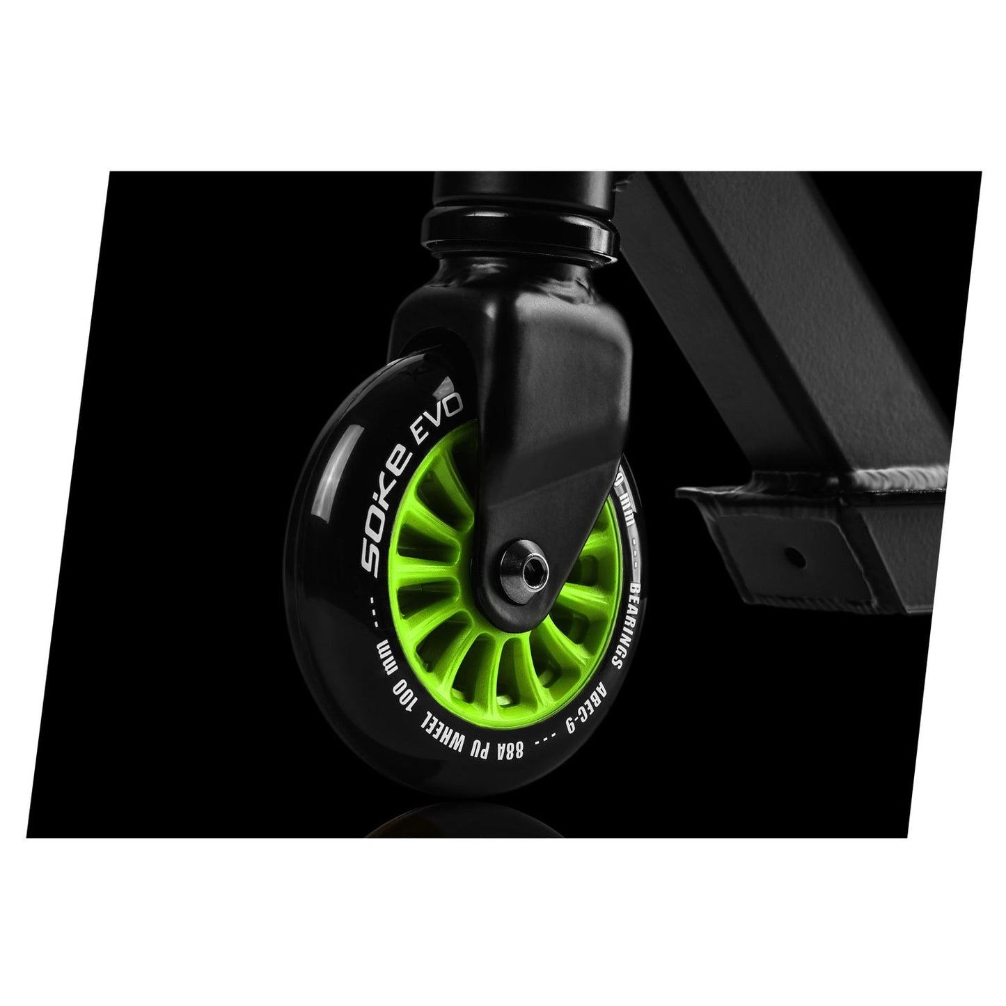 SOKE EVO green stunt scooter