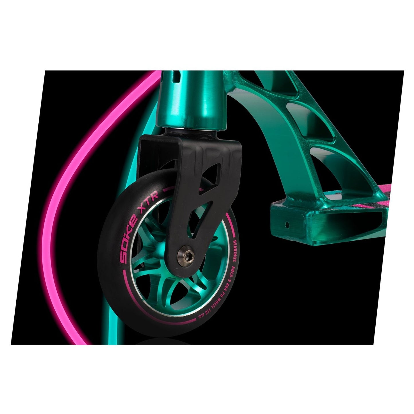 SOKE XTR Stunt Scooter Turquoise Pink