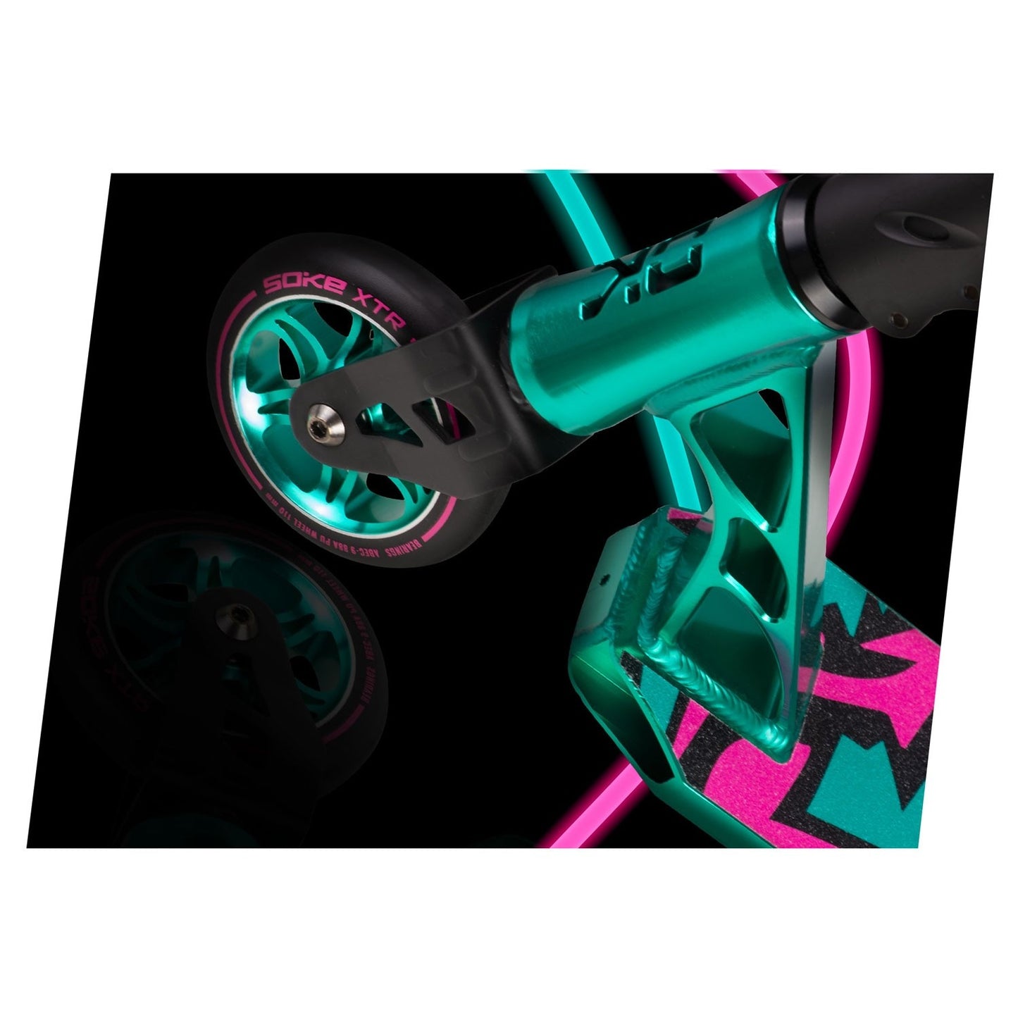 SOKE XTR Stunt Scooter Turquoise Pink