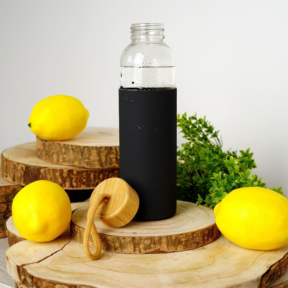 Safe Glass Bottle with Silicone Cover for Beverages