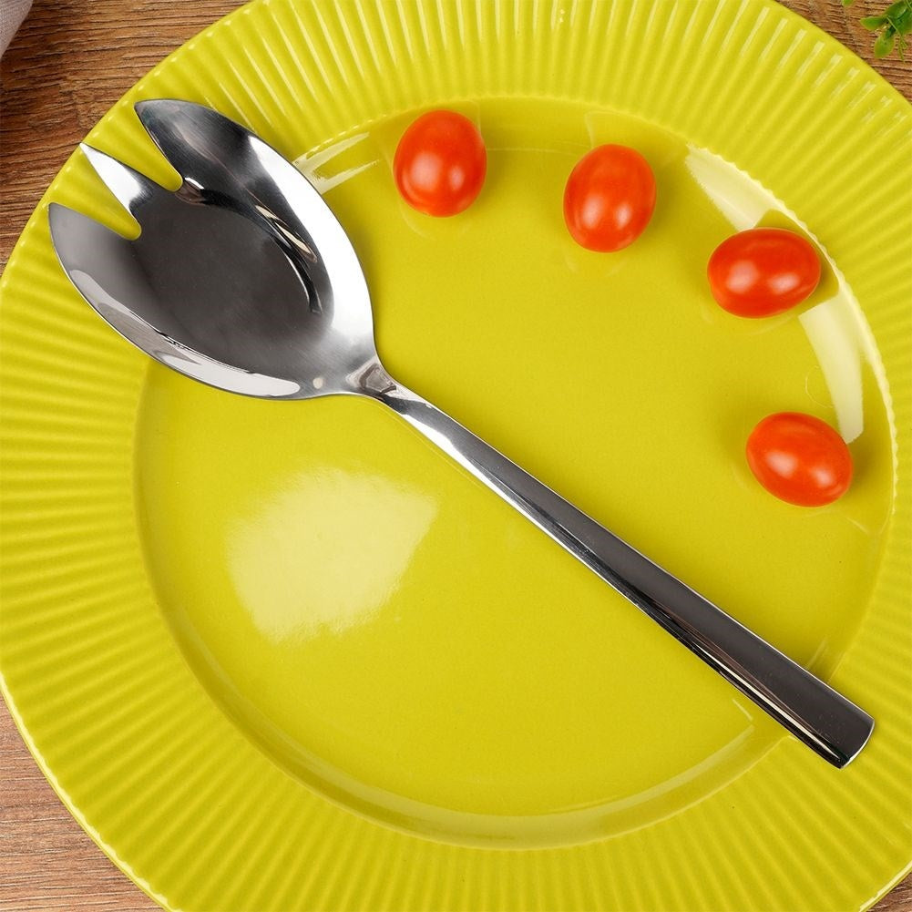 Salad spoon in stainless steel - elegant and dishwasher safe