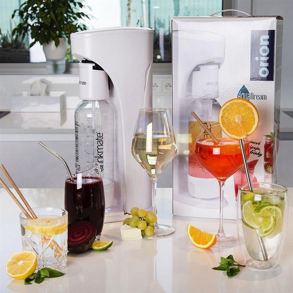 Saturator for carbonated water - Make your own lemonade easily