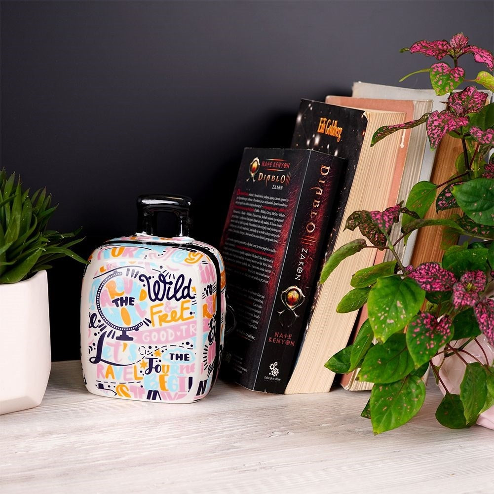 Savings bag Travel bag in Ceramic with Colorful Texts