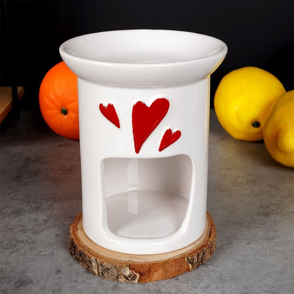 Scent diffuser in white ceramic with red hearts for wax and oils