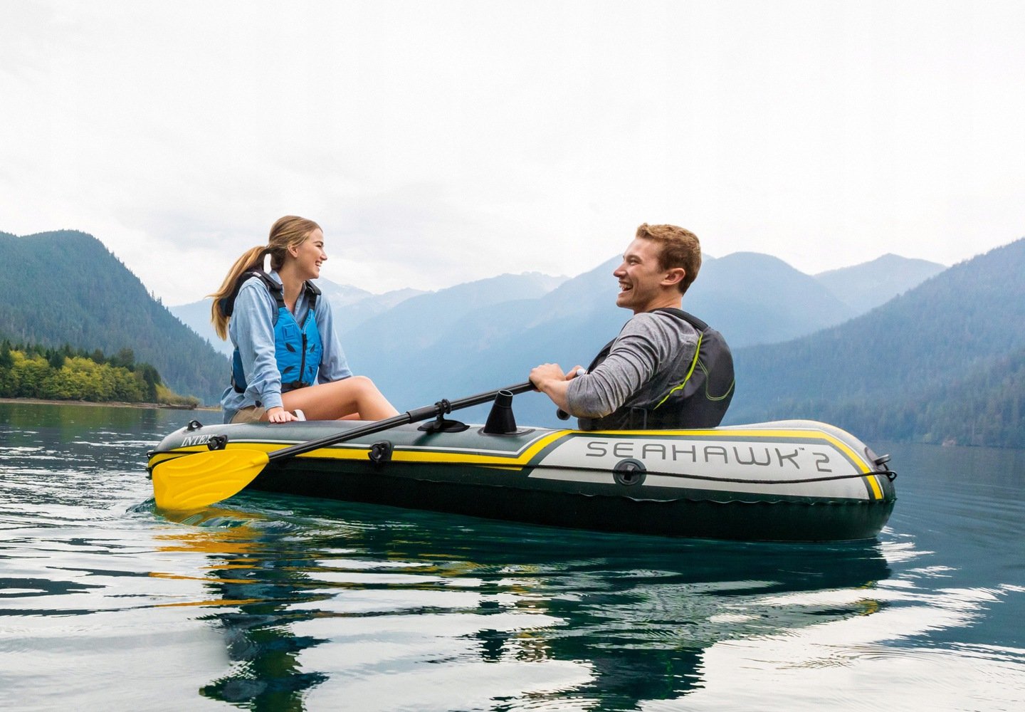 Seahawk 2 pontoon + pump + 2 Intex 68347 oars