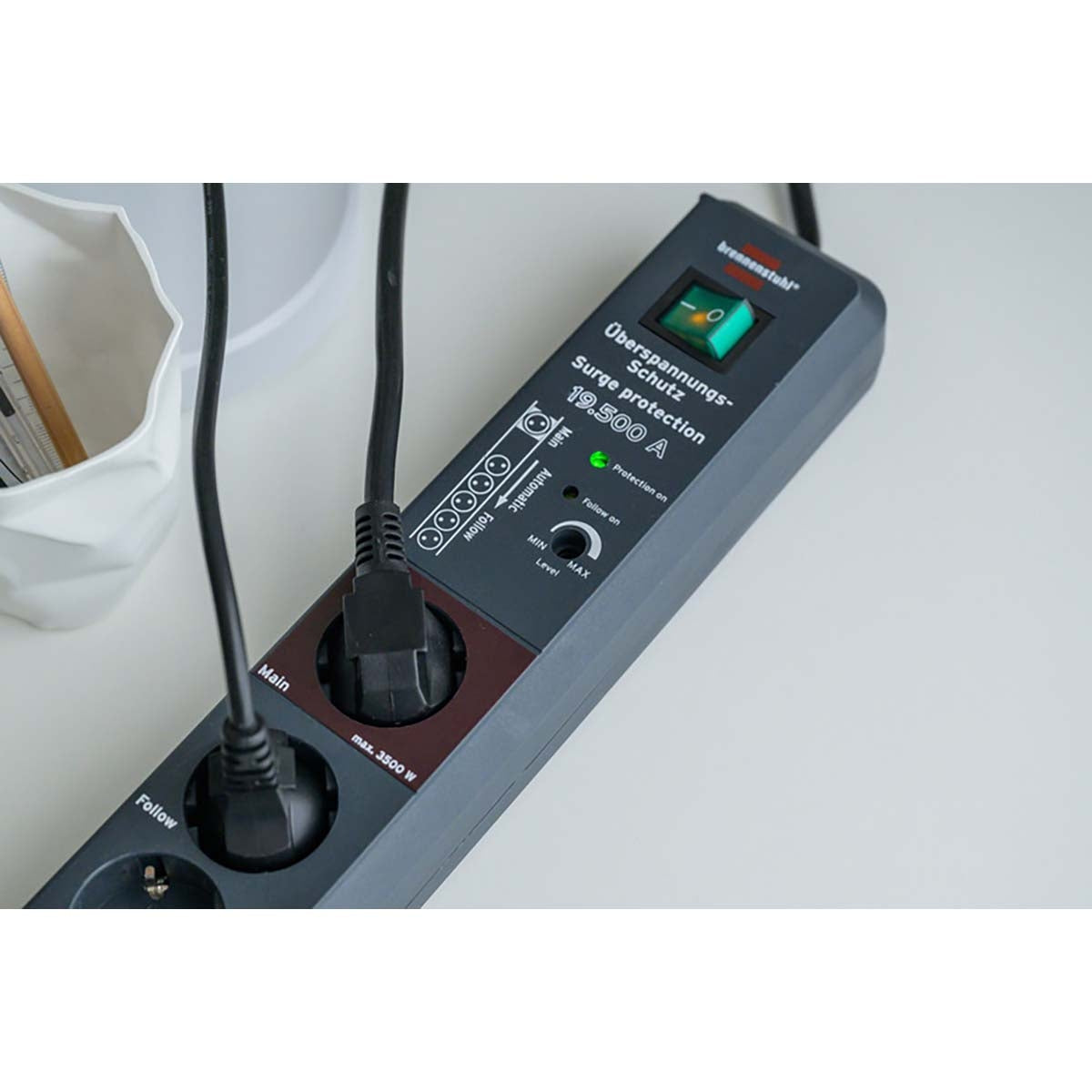 Secure-Tec, 6-way branch socket with surge protection and Main-Follow function (3m cable and switch) TYPE F