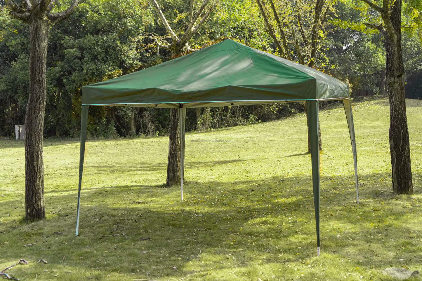 Self-folding commercial garden pavilion with automatic green canopy 3x3m