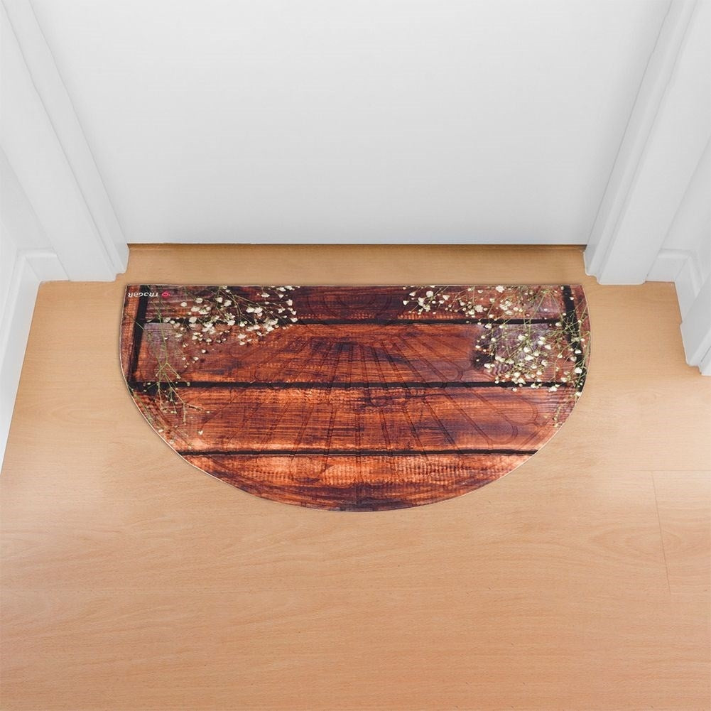 Semicircular Doormat - Durable and Non-SlipOur semi-circular doormat is made of durable material and rubber, making it ideal for both indoor and outdoor use. It is designed with anti-slip properties to ensure safety and comfort in use.