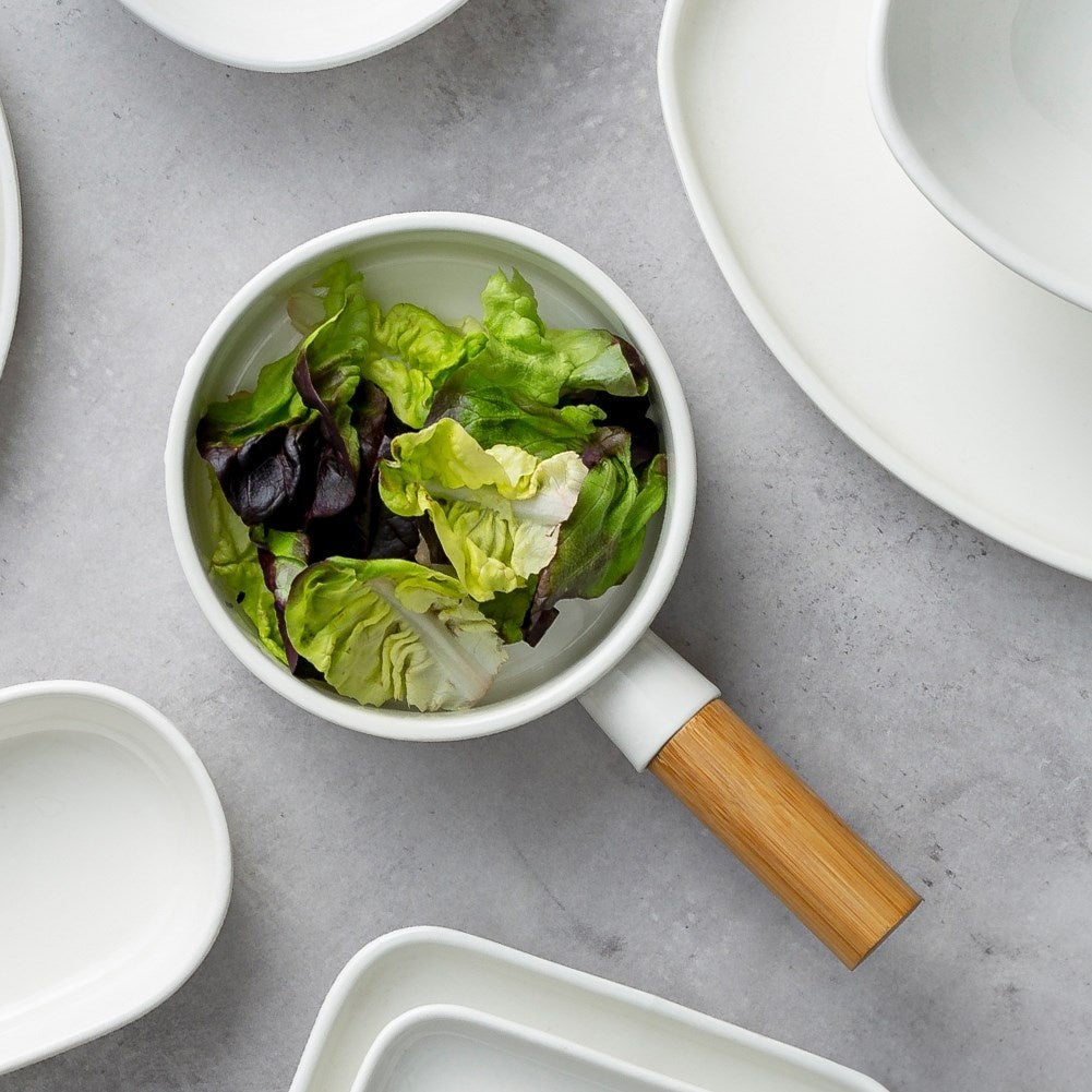 Serving platter with handle for food and snacks