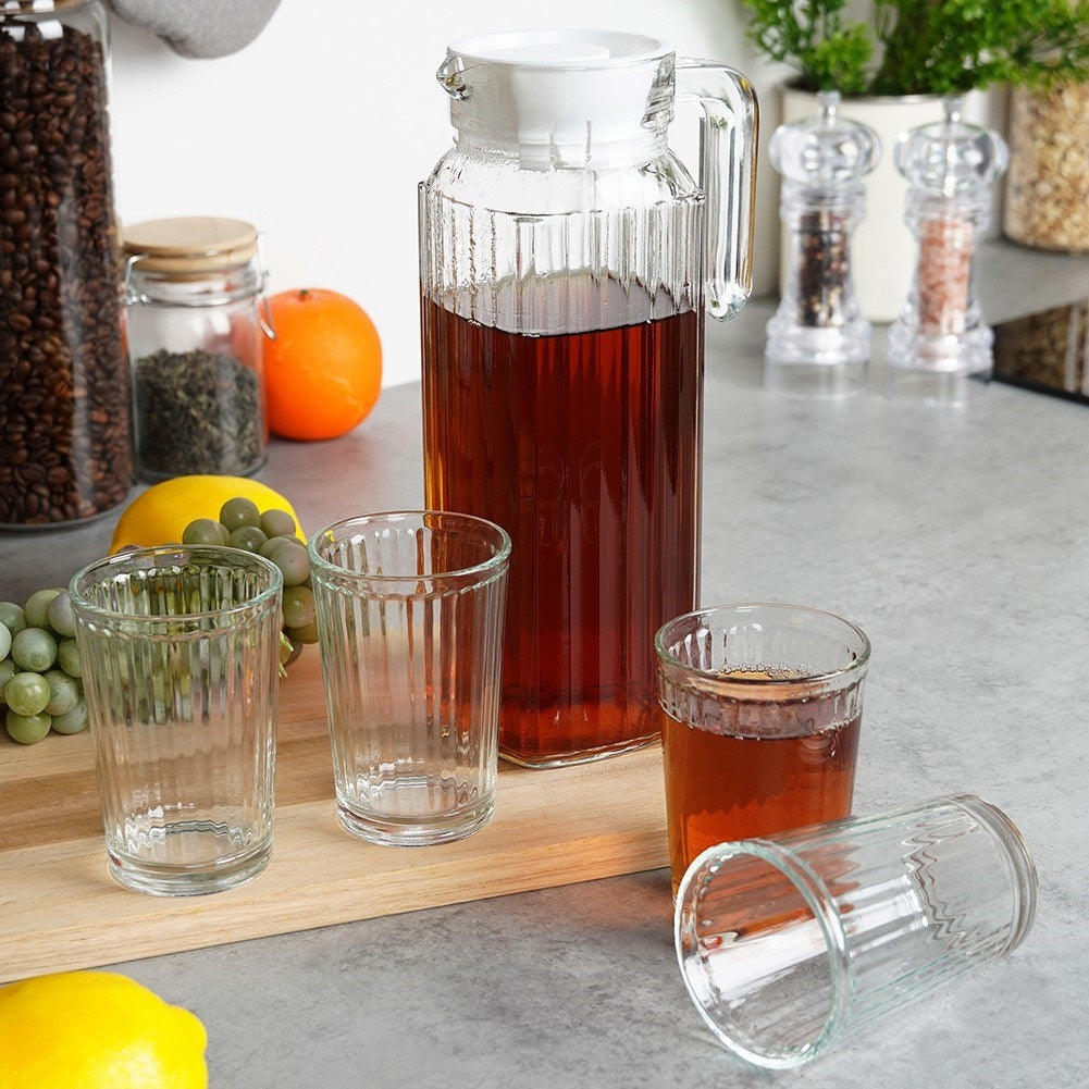 Serving set: 4 glasses & jug with lid, dishwasher safe