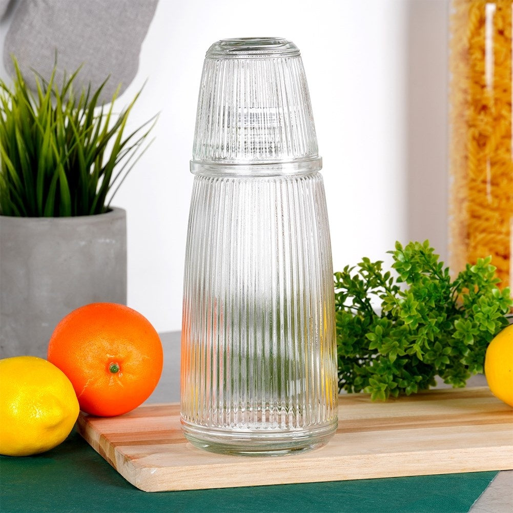 Set for serving: Glass and sealable decanter, thick glass