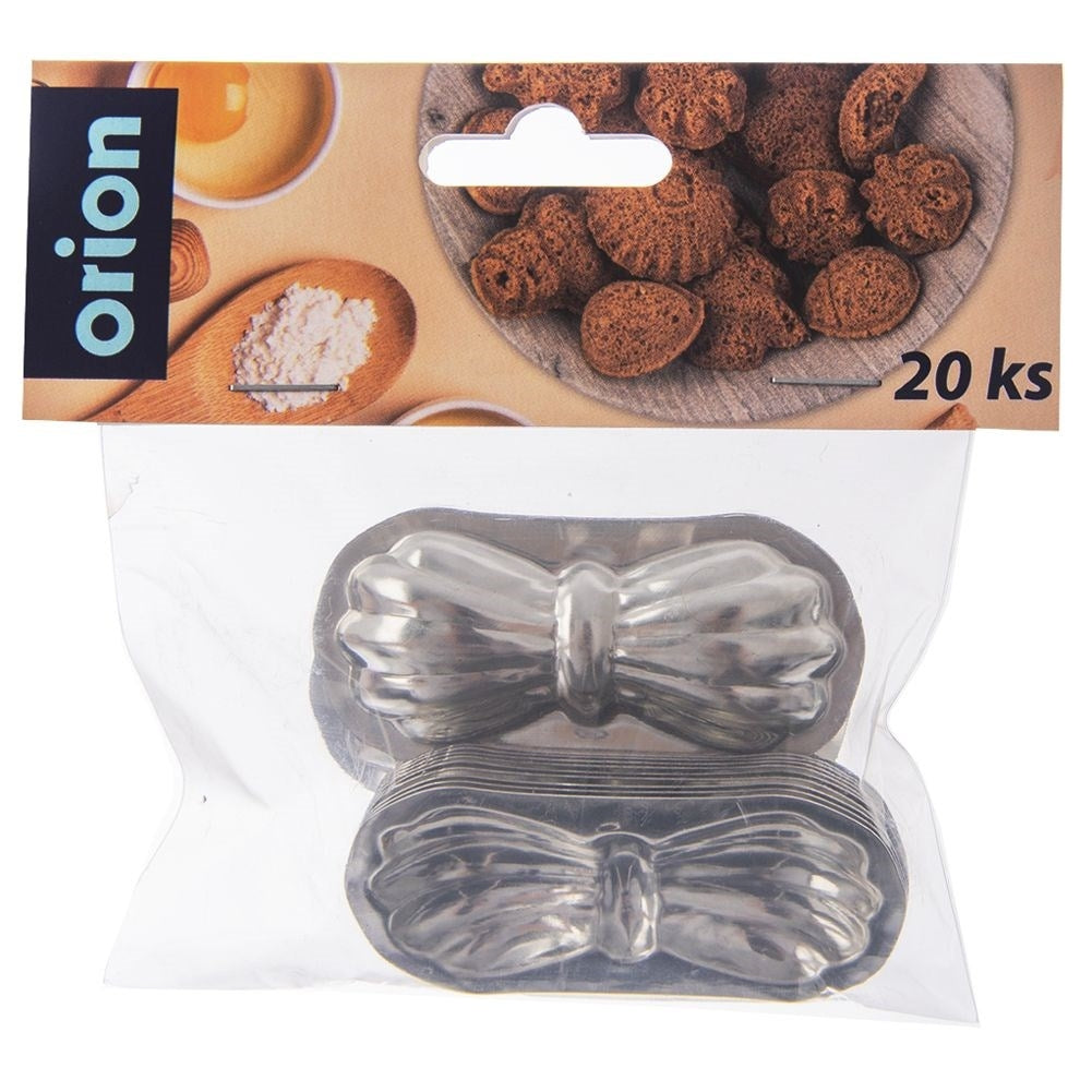 Set of 20 rosette-shaped cake tins in galvanized sheet metal