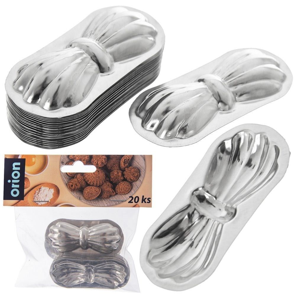 Set of 20 rosette-shaped cake tins in galvanized sheet metal
