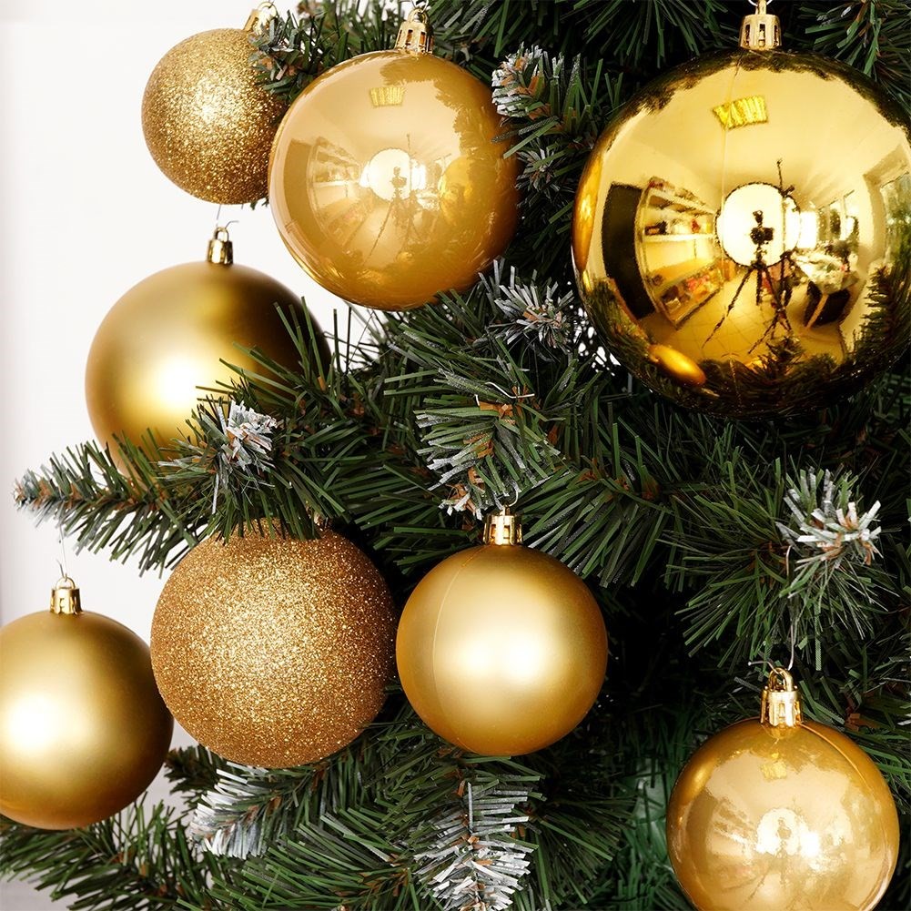 Set of 26 unbreakable Christmas tree balls in gold