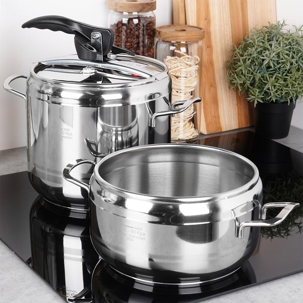 Set of 2 pressure cookers: 4 & 7L, stainless steel, safety valves