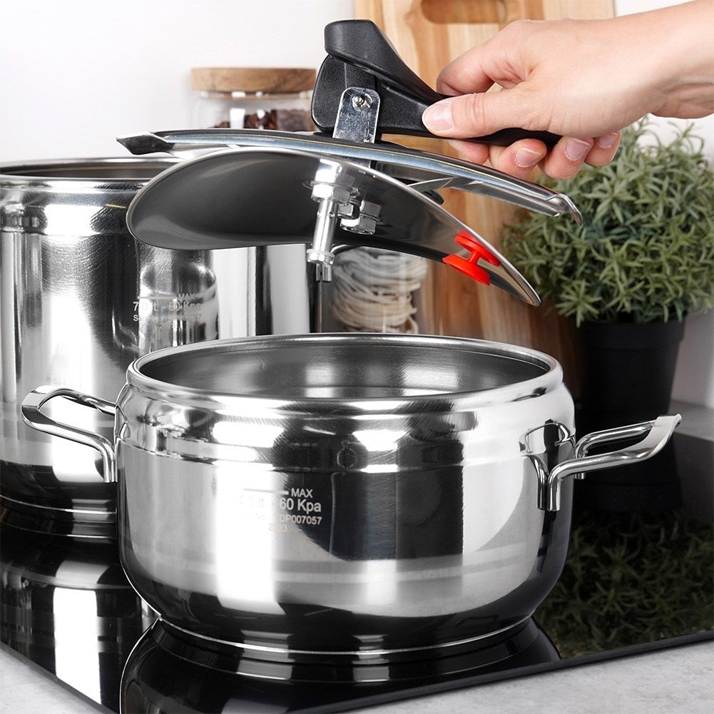 Set of 2 pressure cookers: 4 & 7L, stainless steel, safety valves