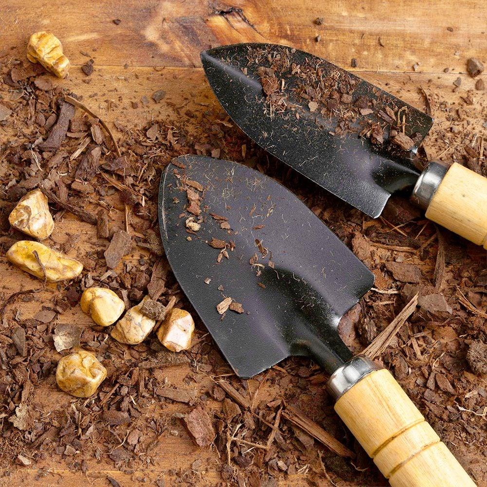 Set of 2 small metal garden tools with floral pattern