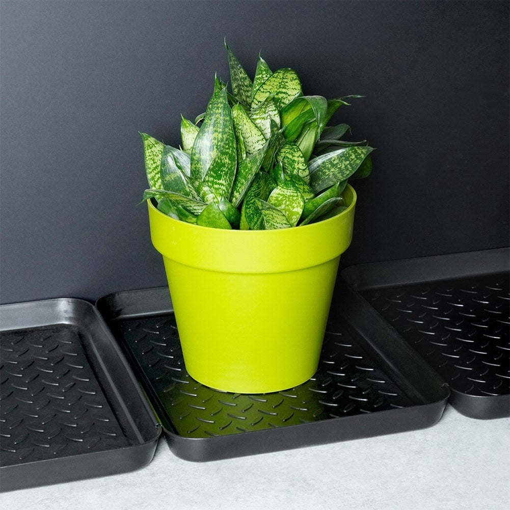 Set of 3 black durable shoe mats, connectable