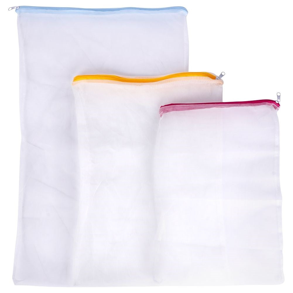 Set of 3 laundry bags for bras and delicate fabrics with zipper