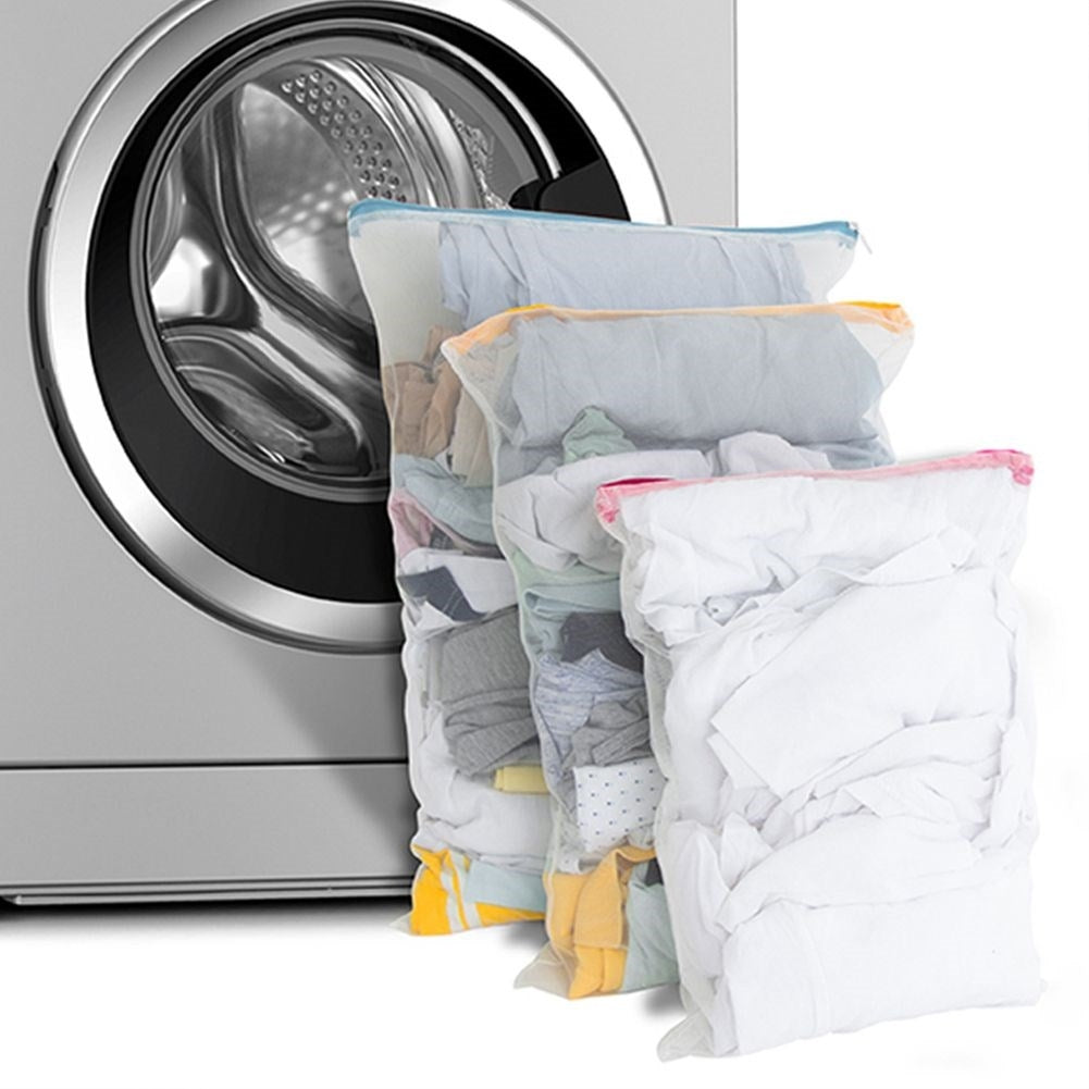 Set of 3 laundry bags for bras and delicate fabrics with zipper