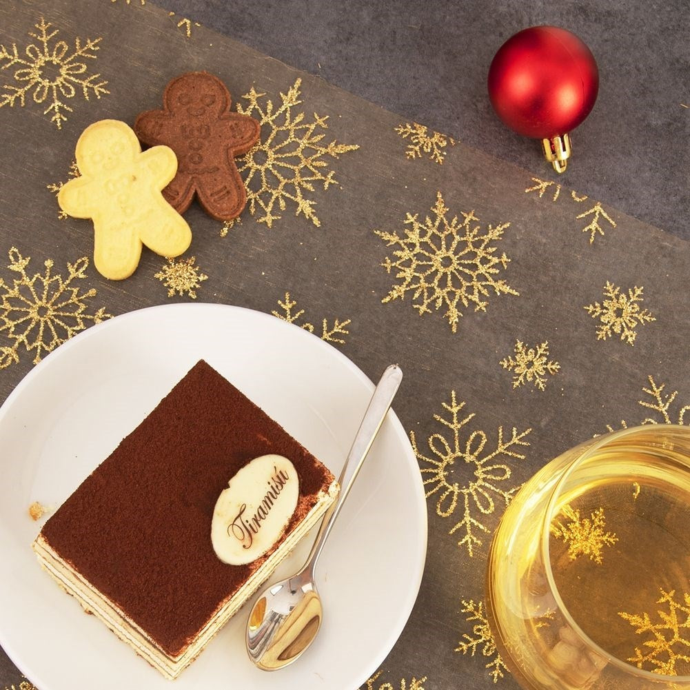 Set of 4 cake tins with a Christmas motif and stamp
