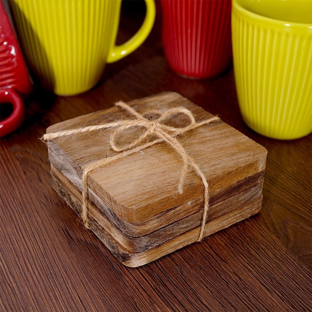 Set of 4 coasters for hot dishes - natural wood