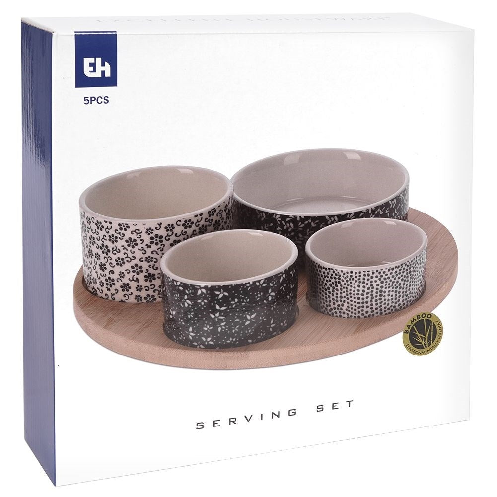 Set of 4 porcelain bowls on bamboo tray for serving