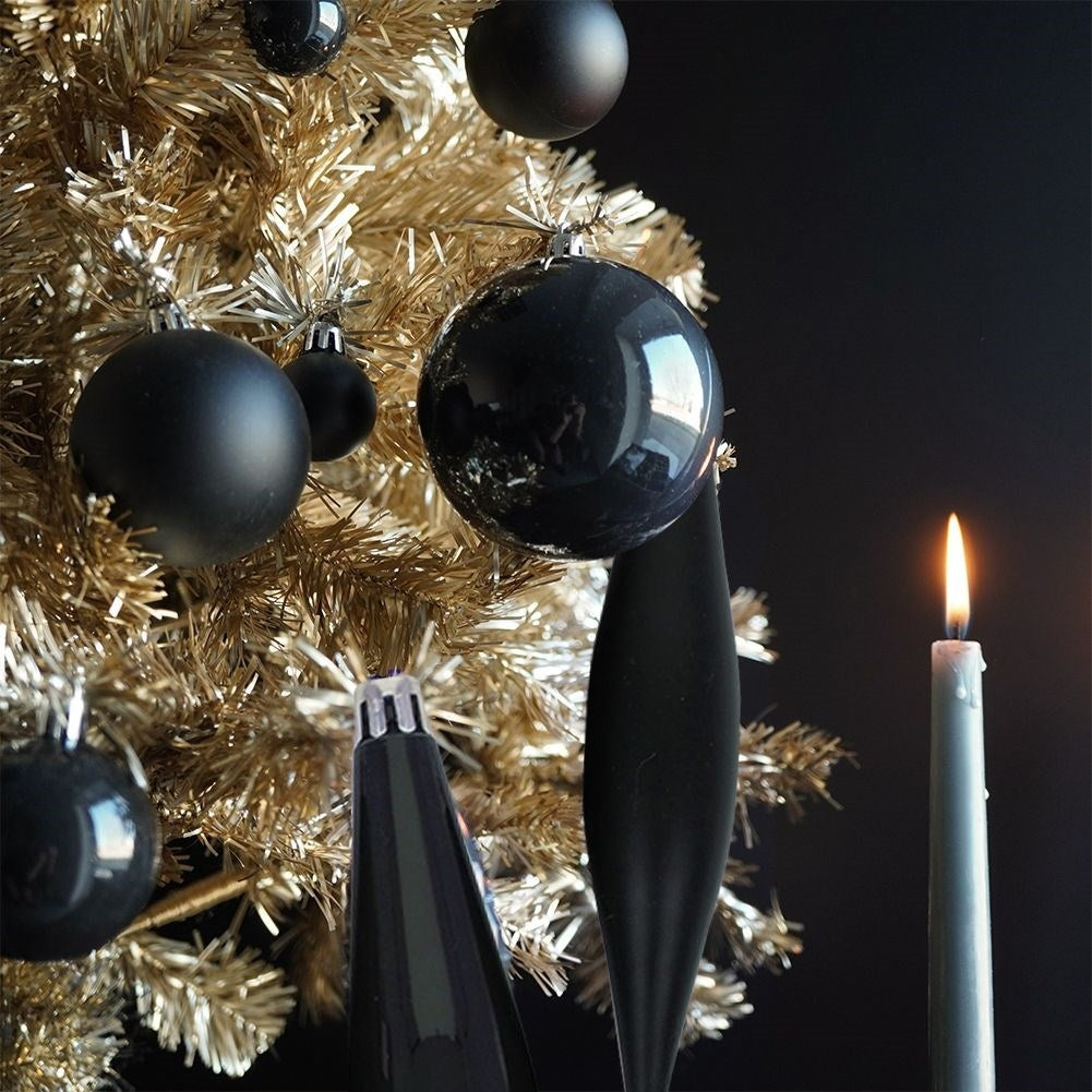 Set of 4 unbreakable black Christmas tree balls in icicle shape