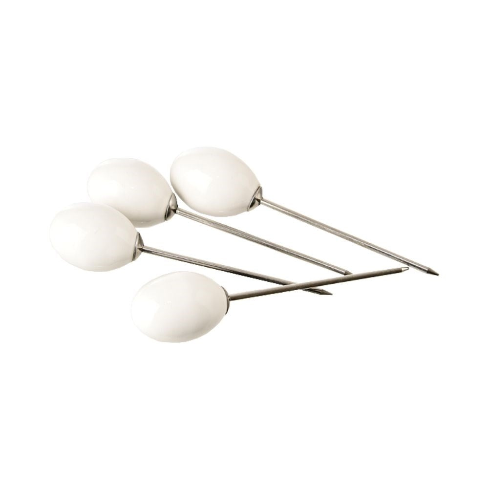 Set of 5 porcelain bowls on bamboo tray with 4 skewers