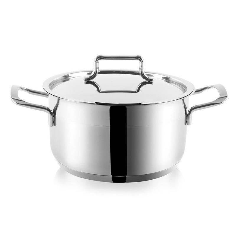 Set of 7 pans in stainless steel, induction and dishwasher safe