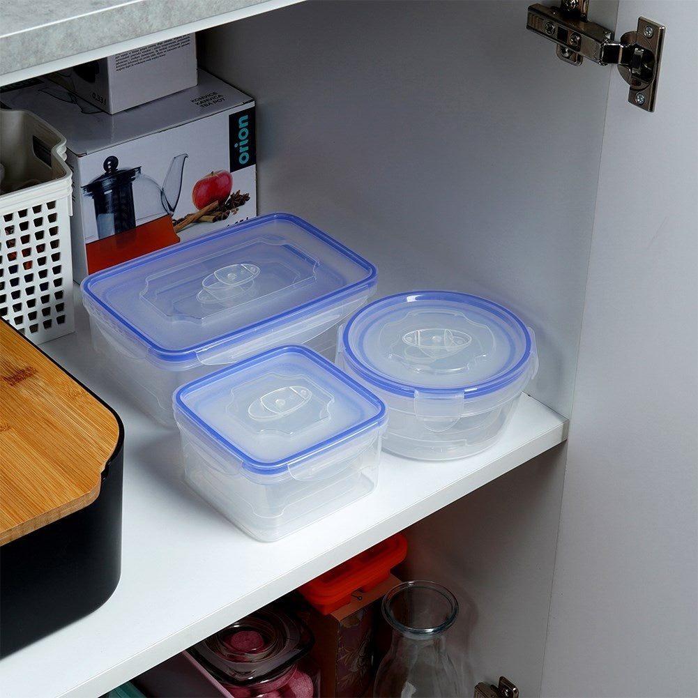Set of 8 lunch boxes in different shapes and sizes