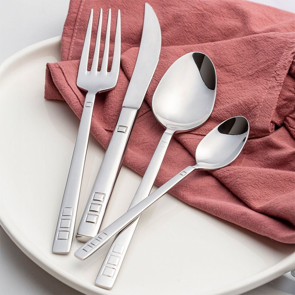 Set of three small spoons in stainless steel, dishwasher safe