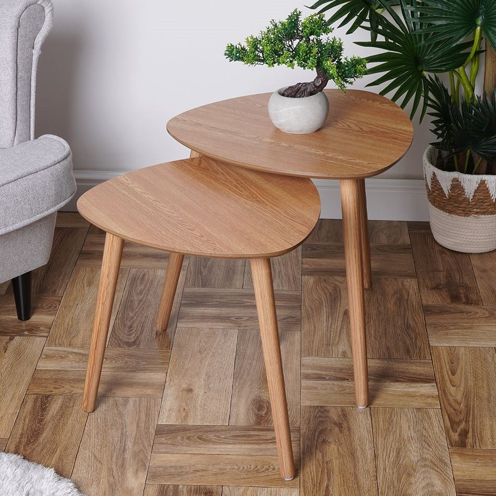 Set of two stable coffee tables/flower tables of high quality