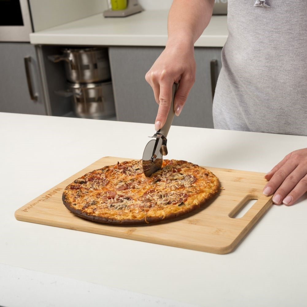 Sharp Pizza Cutter for All Pizzas - Thin/Thick Dough