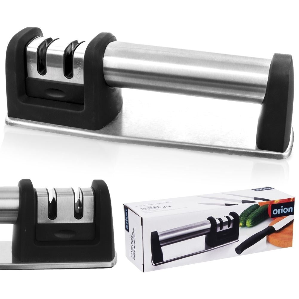 Sharpening tool for steel and ceramic knives with two sharpening blades
