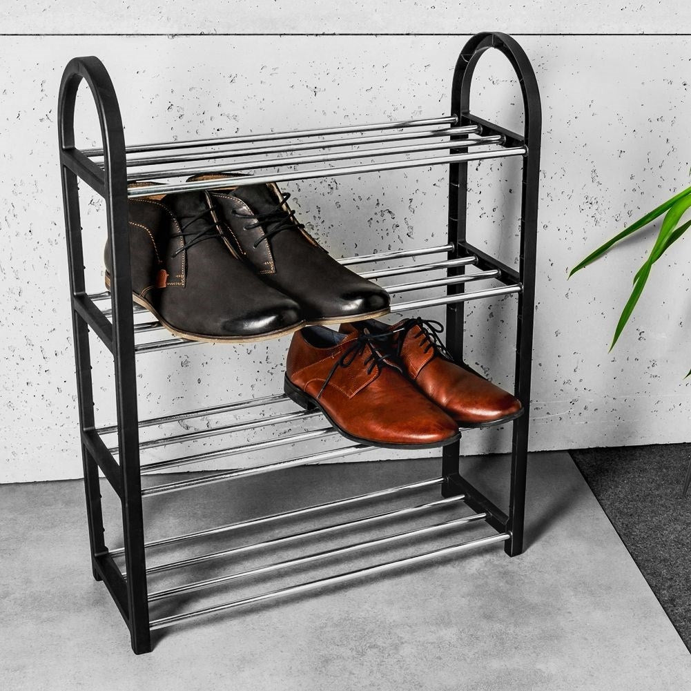 Shoe shelf with four levels for optimal storage