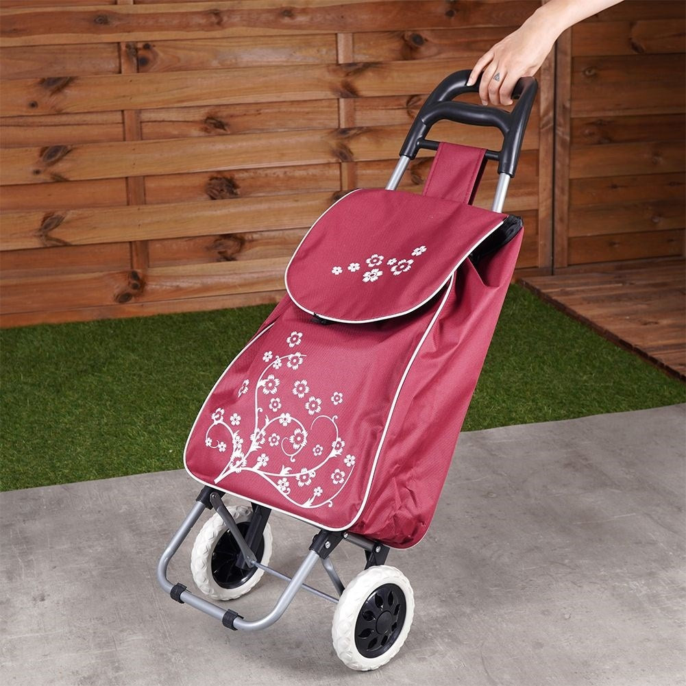 Shopping bag on wheels with large capacity, easy to use
