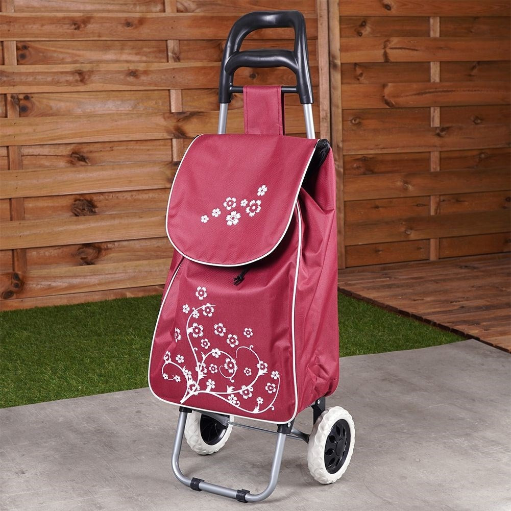 Shopping bag on wheels with large capacity, easy to use