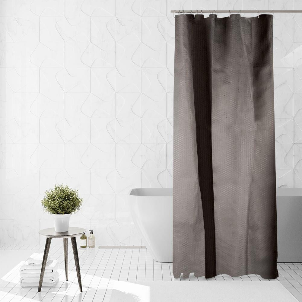 Shower curtain: Durable protection for a dry bathroom